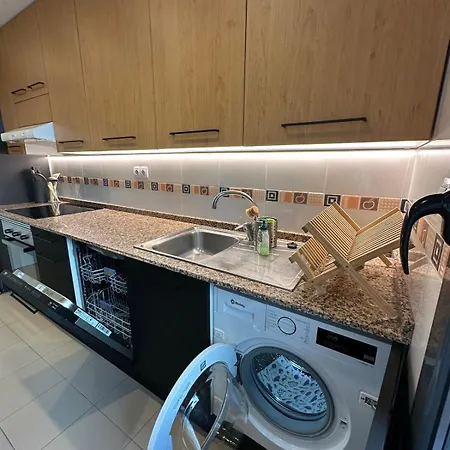 Apartment Moderno En El Corazon De Con Posibilidad De 2 Garajes *