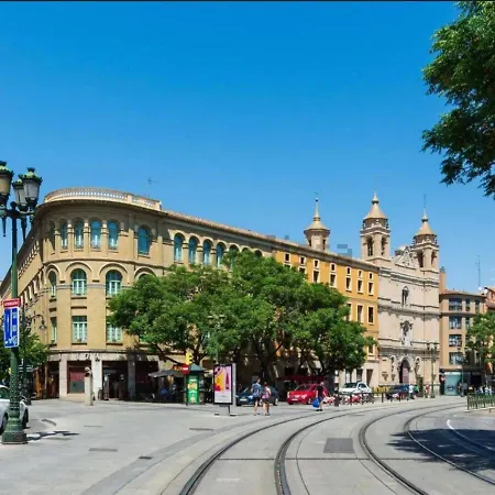 Apartment Moderno En El Corazon De Con Posibilidad De 2 Garajes *