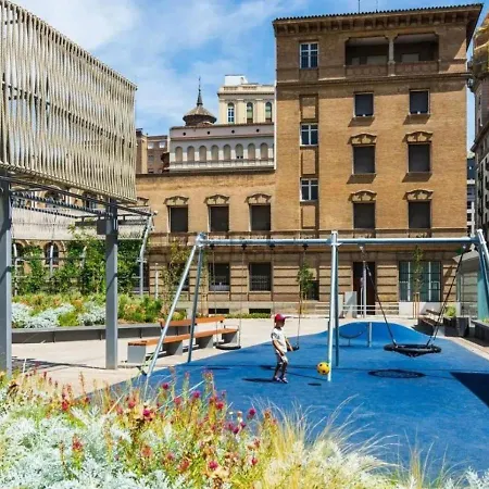 Apartment Moderno En El Corazon De Con Posibilidad De 2 Garajes *