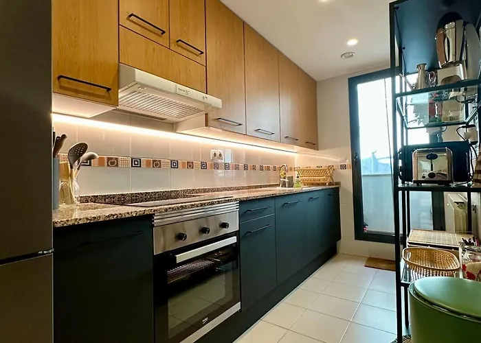 Moderno En El Corazon De Con Posibilidad De 2 Garajes Apartment