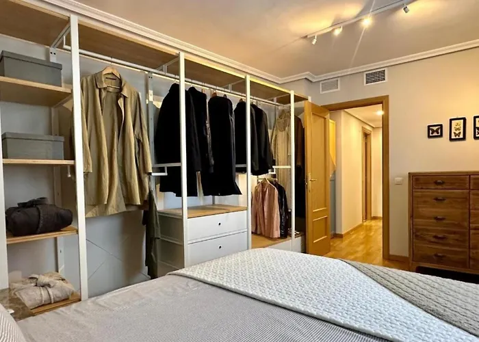 Moderno En El Corazon De Con Posibilidad De 2 Garajes Zaragoza