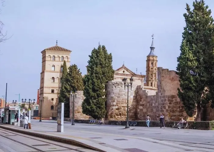 Moderno En El Corazón De Con Posibilidad De 2 Garajes * Zaragoza